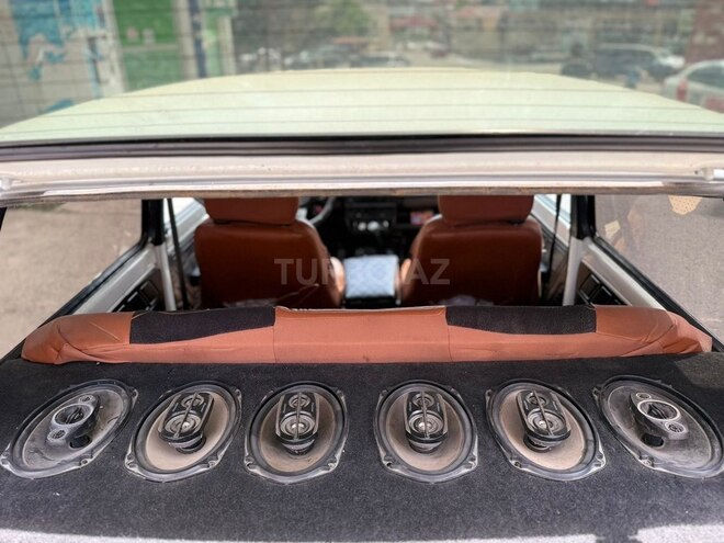 LADA (VAZ) Niva-7