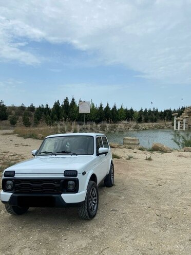 LADA (VAZ) Niva-2