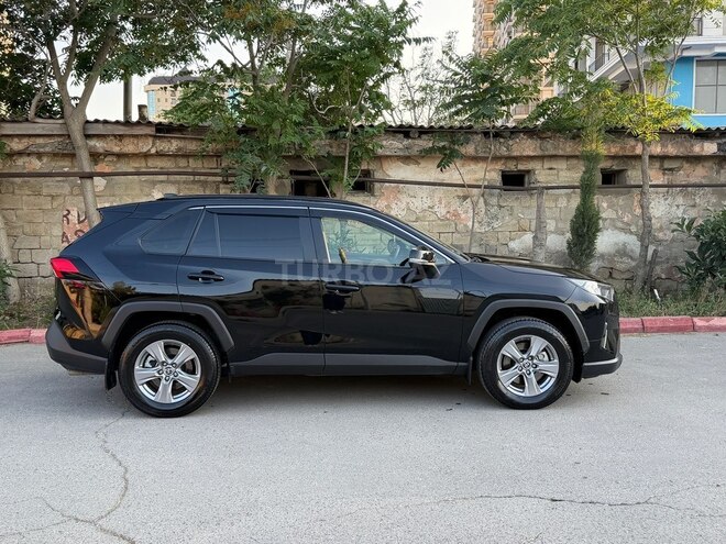 Toyota RAV4-3