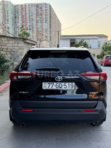 Toyota RAV4-4