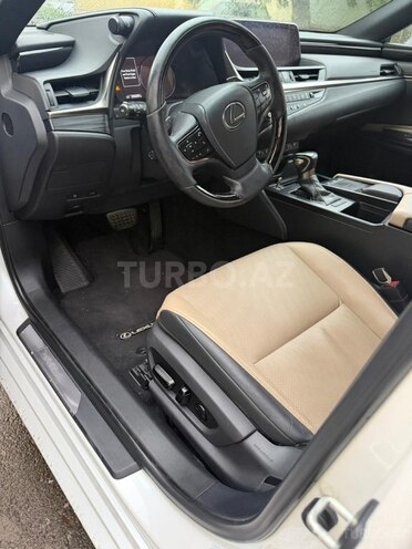 Lexus ES 250-3