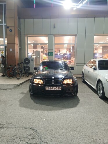 BMW 320-1