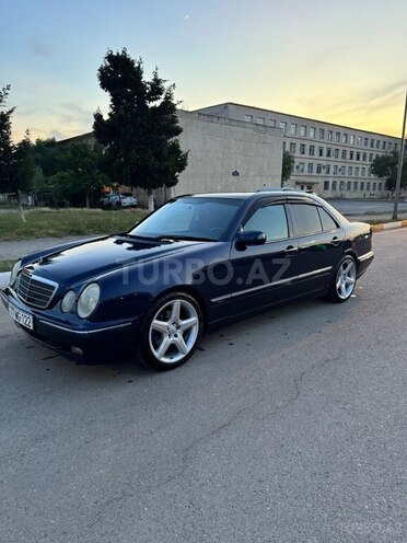 Mercedes E 240-7