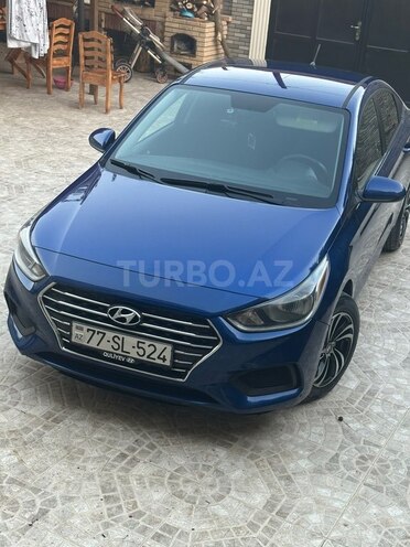Hyundai Accent-1