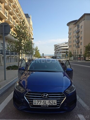 Hyundai Accent-4