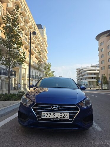 Hyundai Accent-5