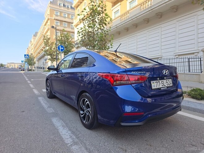 Hyundai Accent-6