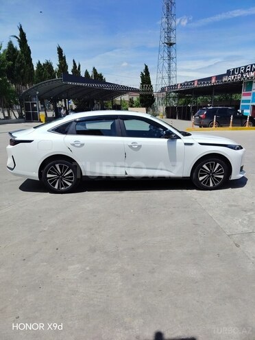 Changan Qiyuan A05-5