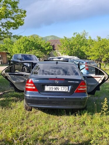 Mercedes C 200-13