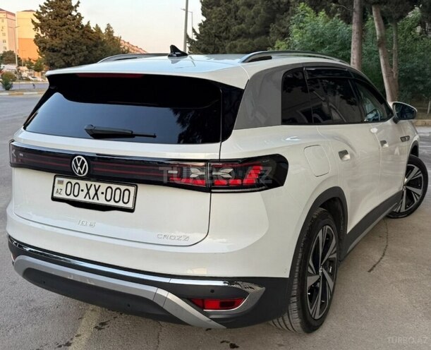 Volkswagen ID.6 Crozz-6