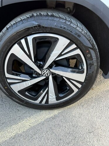 Volkswagen ID.6 Crozz-21