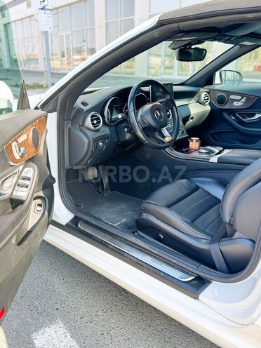 Mercedes C 300-21