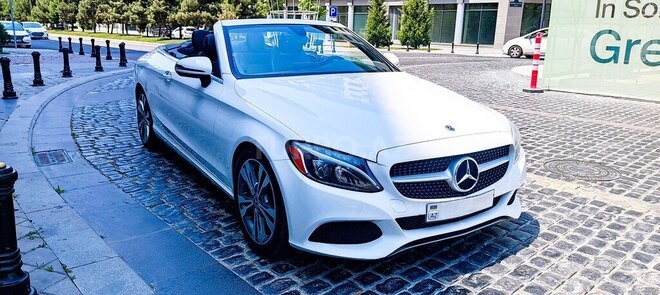 Mercedes C 300-1