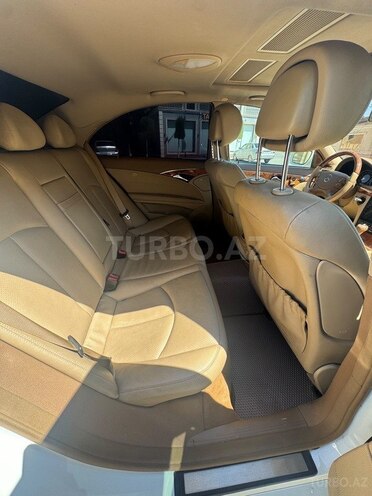 Mercedes E 350 4MATIC-7