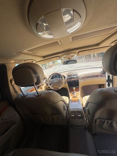 Mercedes E 350 4MATIC-6