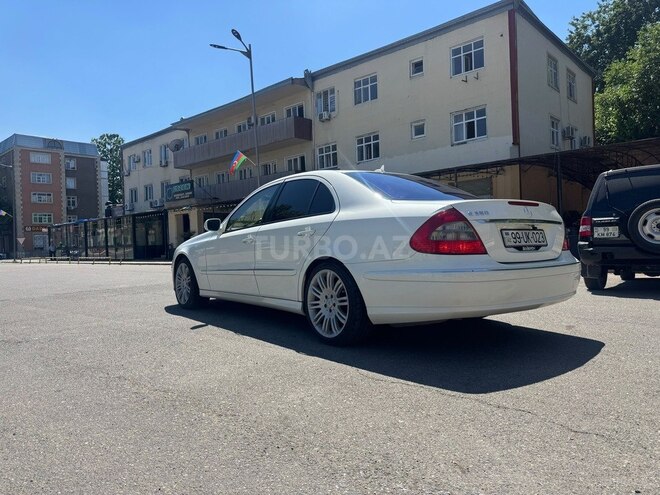 Mercedes E 350 4MATIC-4