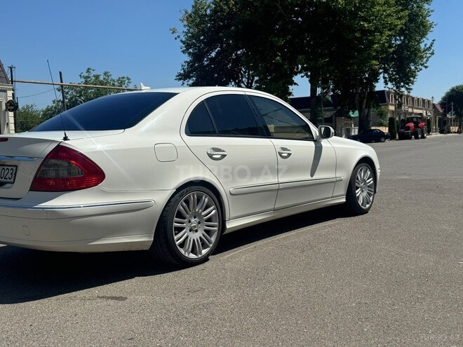Mercedes E 350 4MATIC-5