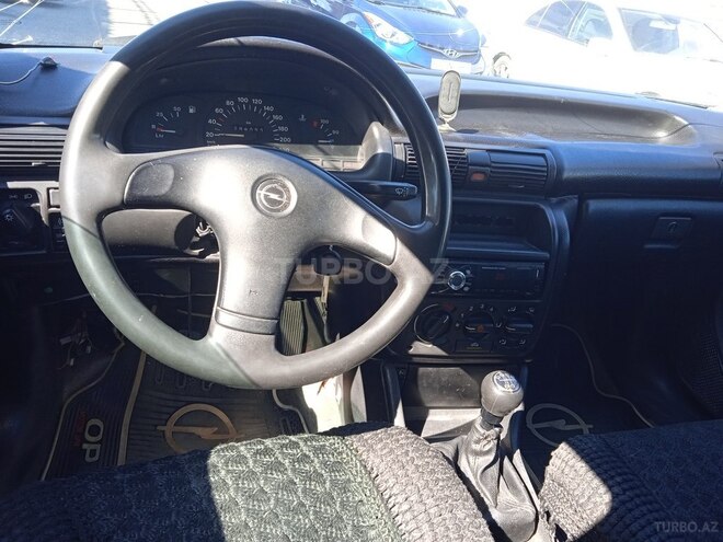 Opel Astra-4