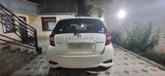 Nissan Note-2