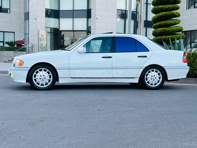 Mercedes C 230-4