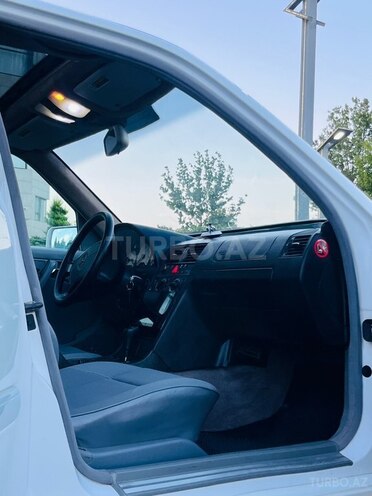 Mercedes C 230-16