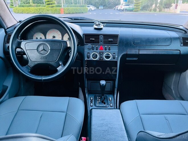 Mercedes C 230-17