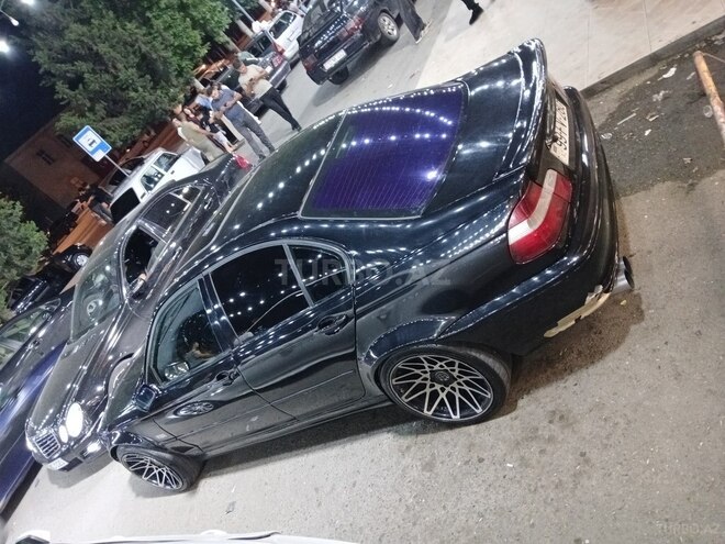 BMW 320-4