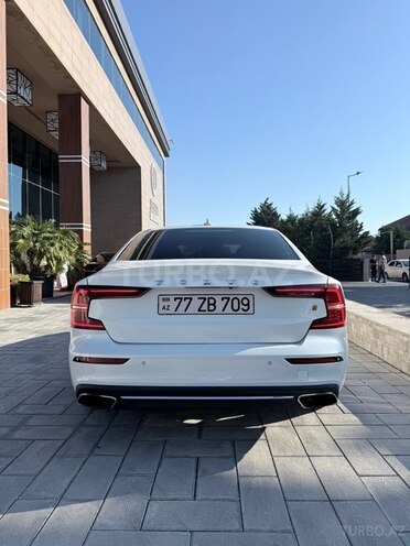 Volvo S60-13