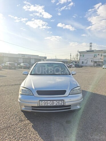 Opel Astra-2