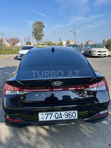 Hyundai Elantra-3