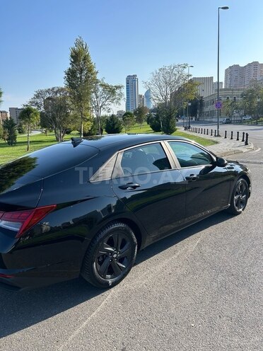Hyundai Elantra-5