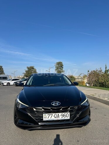 Hyundai Elantra-1