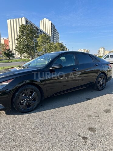 Hyundai Elantra-6