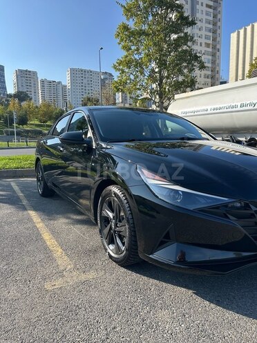 Hyundai Elantra-9