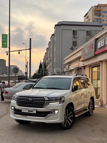 Toyota Land Cruiser-4