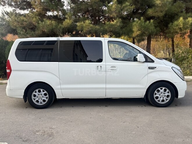Hyundai H-1-5