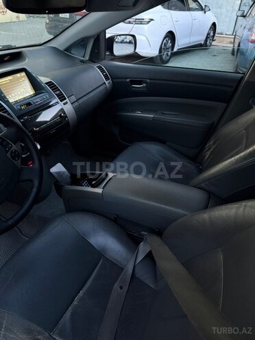 Toyota Prius-7