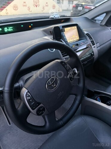Toyota Prius-6