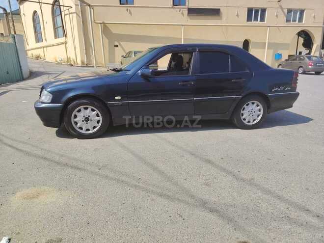 Mercedes C 220-2