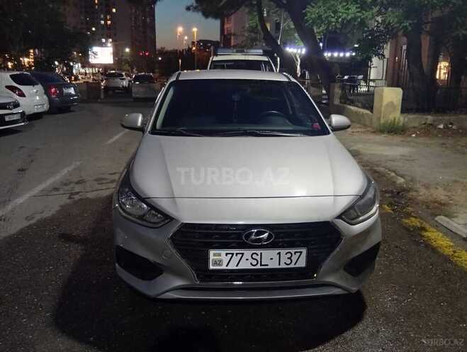 Hyundai Accent-1