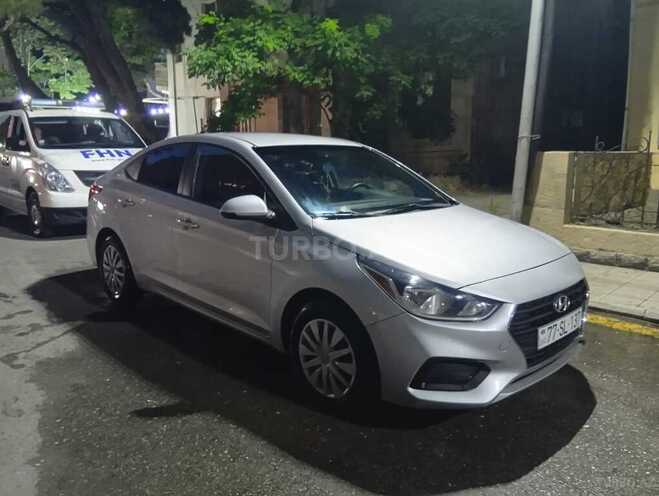 Hyundai Accent-3