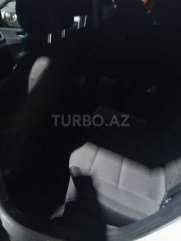 Hyundai Accent-6