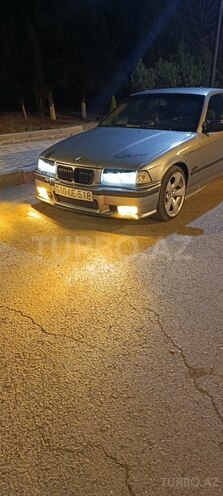 BMW 318-5