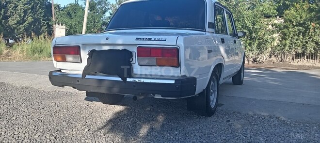 LADA (VAZ) 2107-15