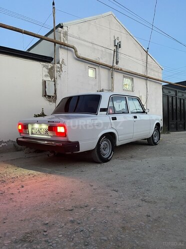 LADA (VAZ) 2107-2