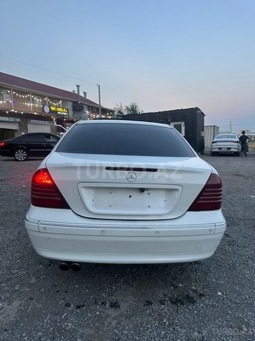 Mercedes C 230-8