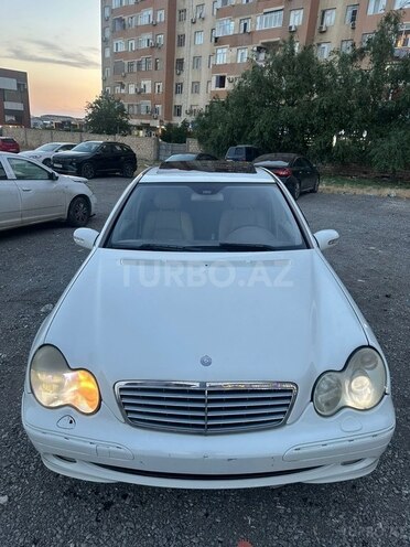 Mercedes C 230-11