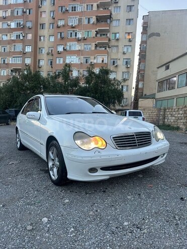 Mercedes C 230-1