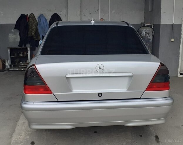 Mercedes C 180-4