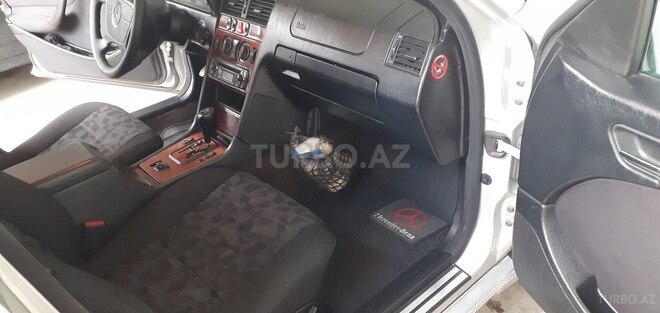Mercedes C 180-17